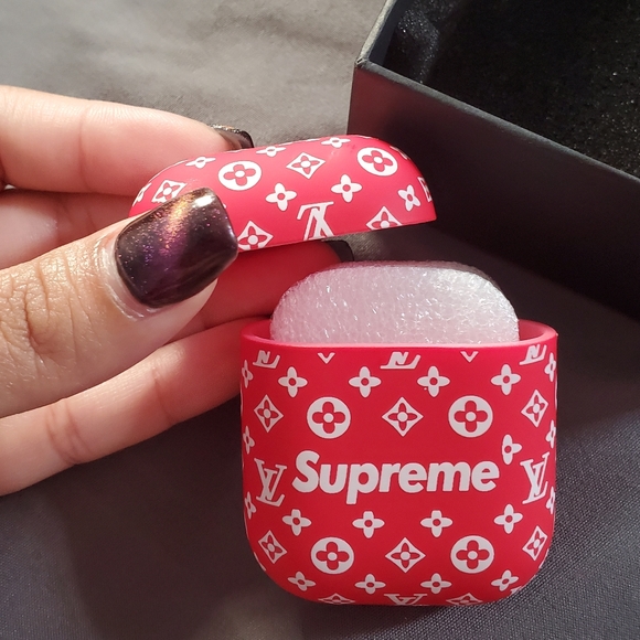 Supreme Airpods Case - Picture 2 of 3